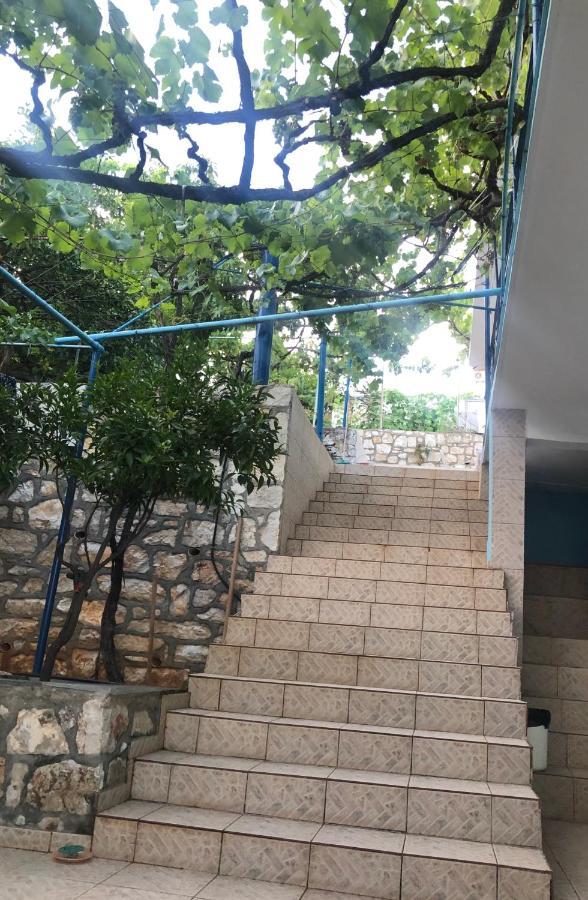 Apartmán Dina House Himarë Exteriér fotografie